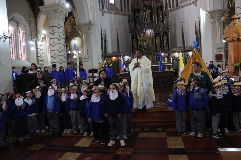 Feliz Aniversario n° 11 Colegio San Damián de Molokai